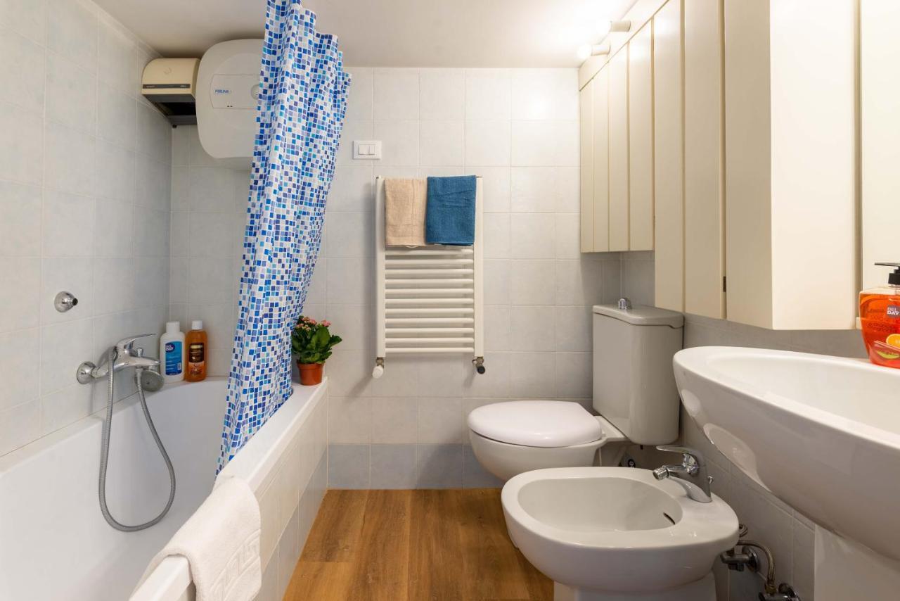 Rotonda 23 - Pantheon View Apartment Рим Екстериор снимка